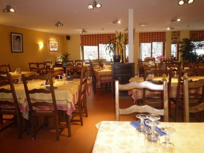 Hotel De France Le Bessat Екстер'єр фото